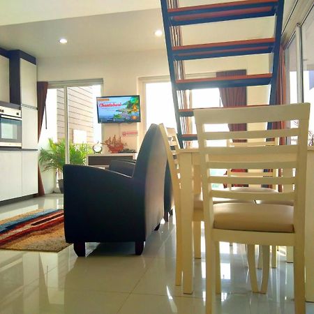 Family Residence Pattaya Buitenkant foto