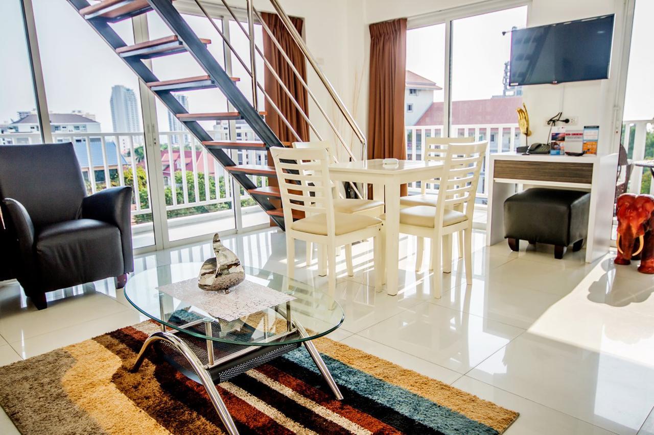Family Residence Pattaya Buitenkant foto
