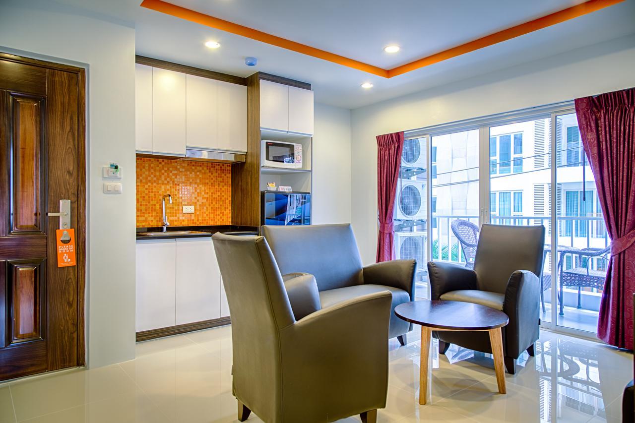 Family Residence Pattaya Buitenkant foto