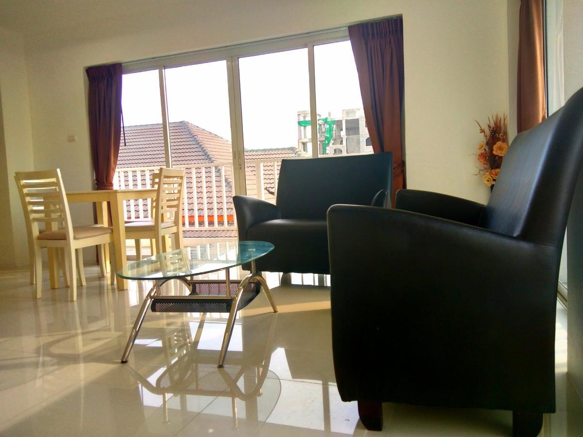 Family Residence Pattaya Buitenkant foto